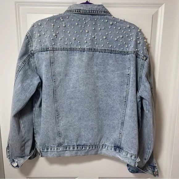 Pearl Embellished Denim Jean Jacket Button Front Long Sleeve Light Blue Wash - Picture 11 of 16